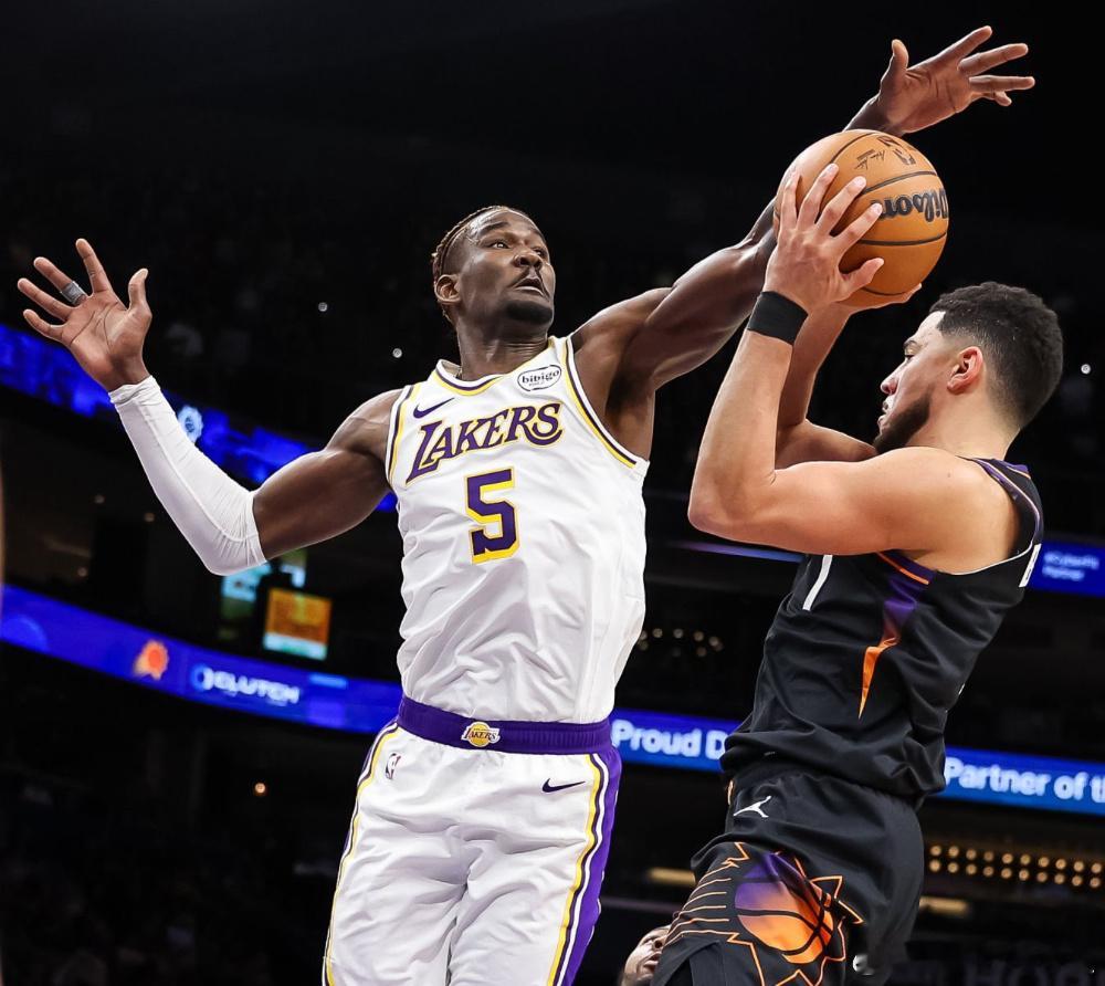 当被问及在太阳效力的感受时，艾顿说：“是的，在菲尼克斯的感觉总是很棒，他们总是能