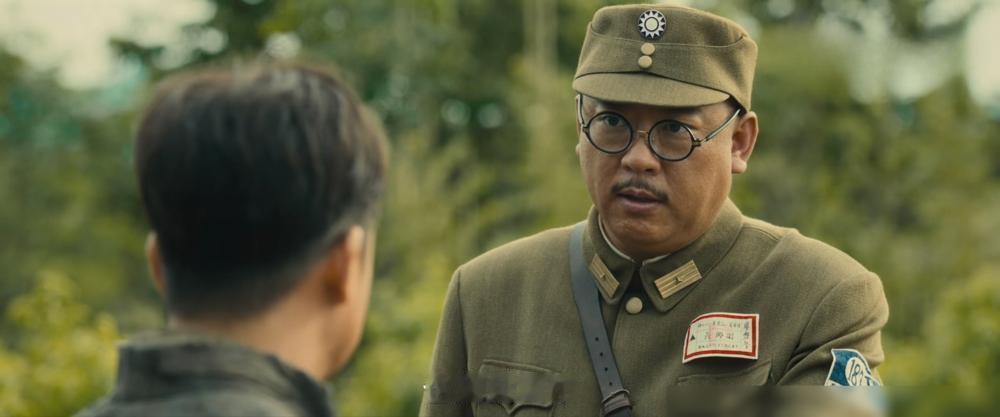 别再纠结王阳演得硬不硬汉了。你没看错，这剧真正撕开的，是所有“英雄”的底裤。什么