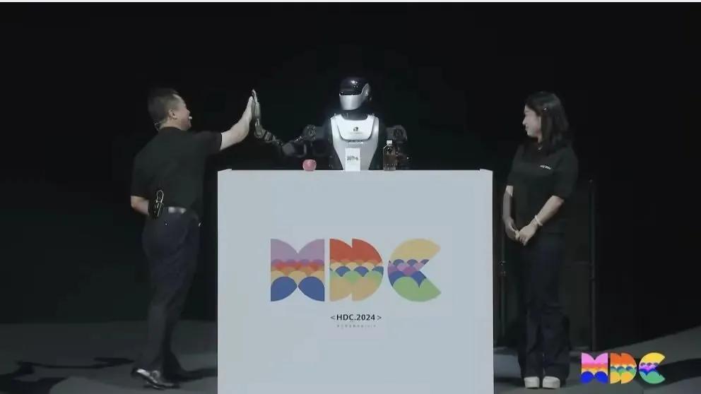 华为开发者大会发布 HarmonyOS NEXT Beta、盘古大模型 5.0
