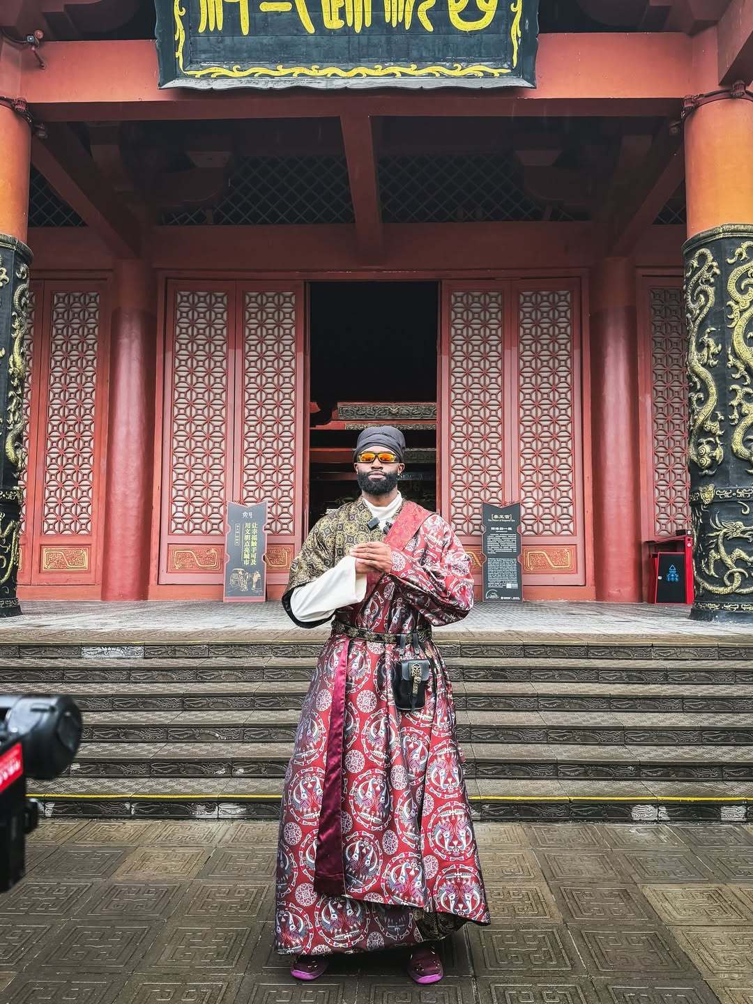 龙布朗 aka Dragon Brown⁣⁣📍横店影视城波士顿凯尔特人 ｜Di