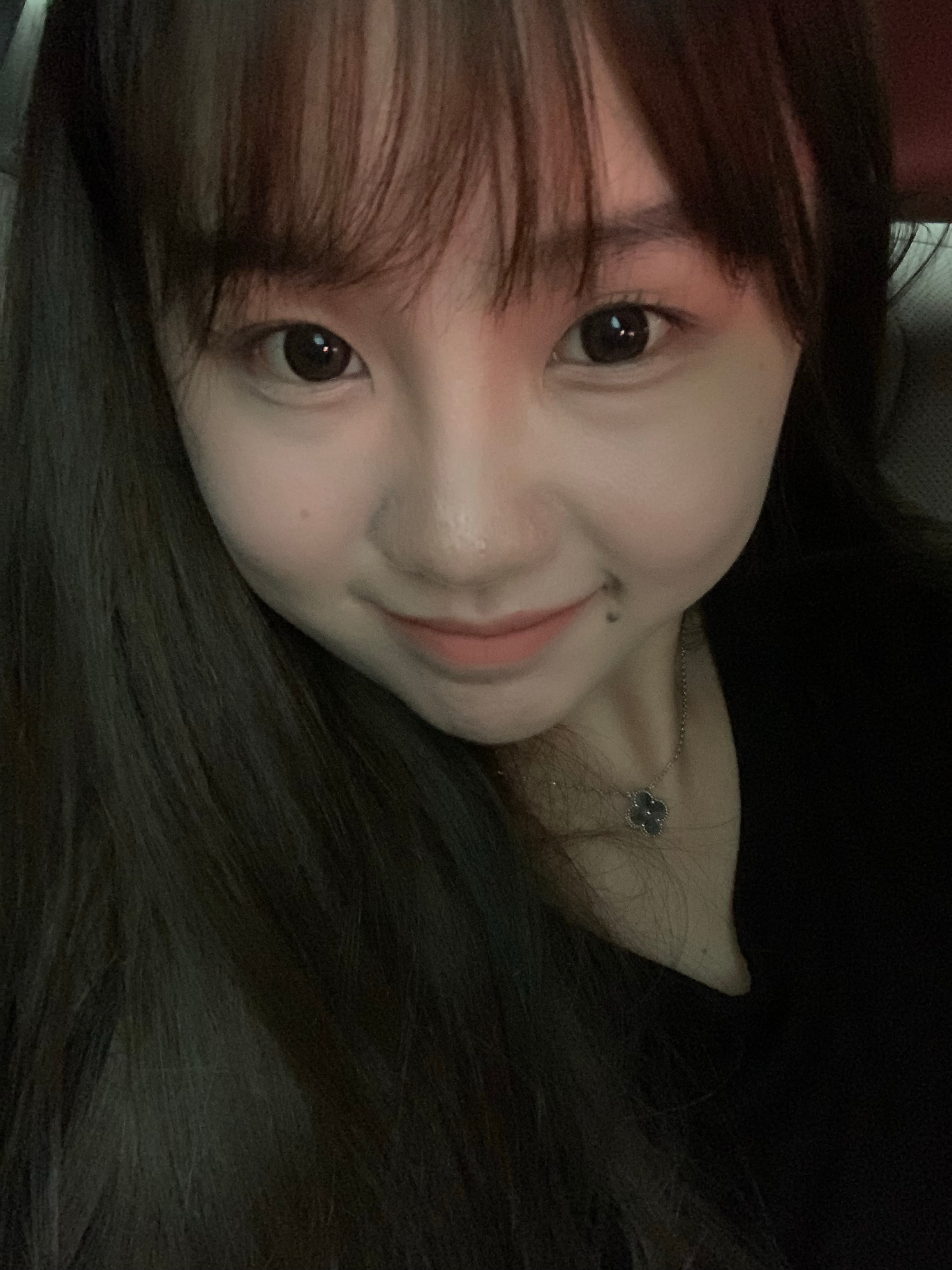 最近画卧蚕已经到next level了 可以接受一条黑线在眼下了[汗] 喜欢我的