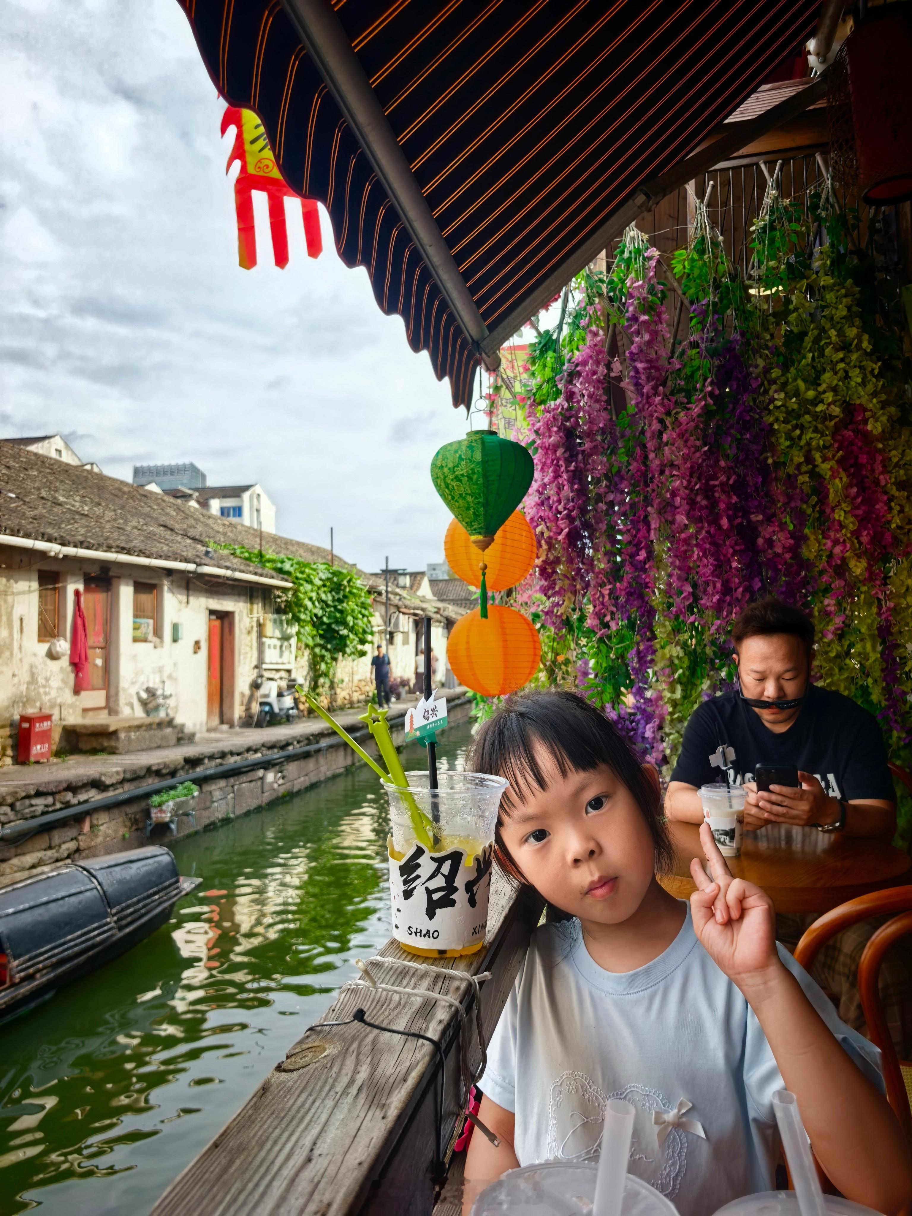 绍兴文旅回应葫芦娃爷爷剪掉葫芦意料之外，情理之中！昨天下午到了现场，感受了一把葫