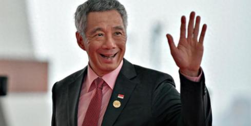 李显龙坐不住了？新加坡种族仇恨烧向印度裔，紧急发声：必须团结！一场天灾照出了比洪