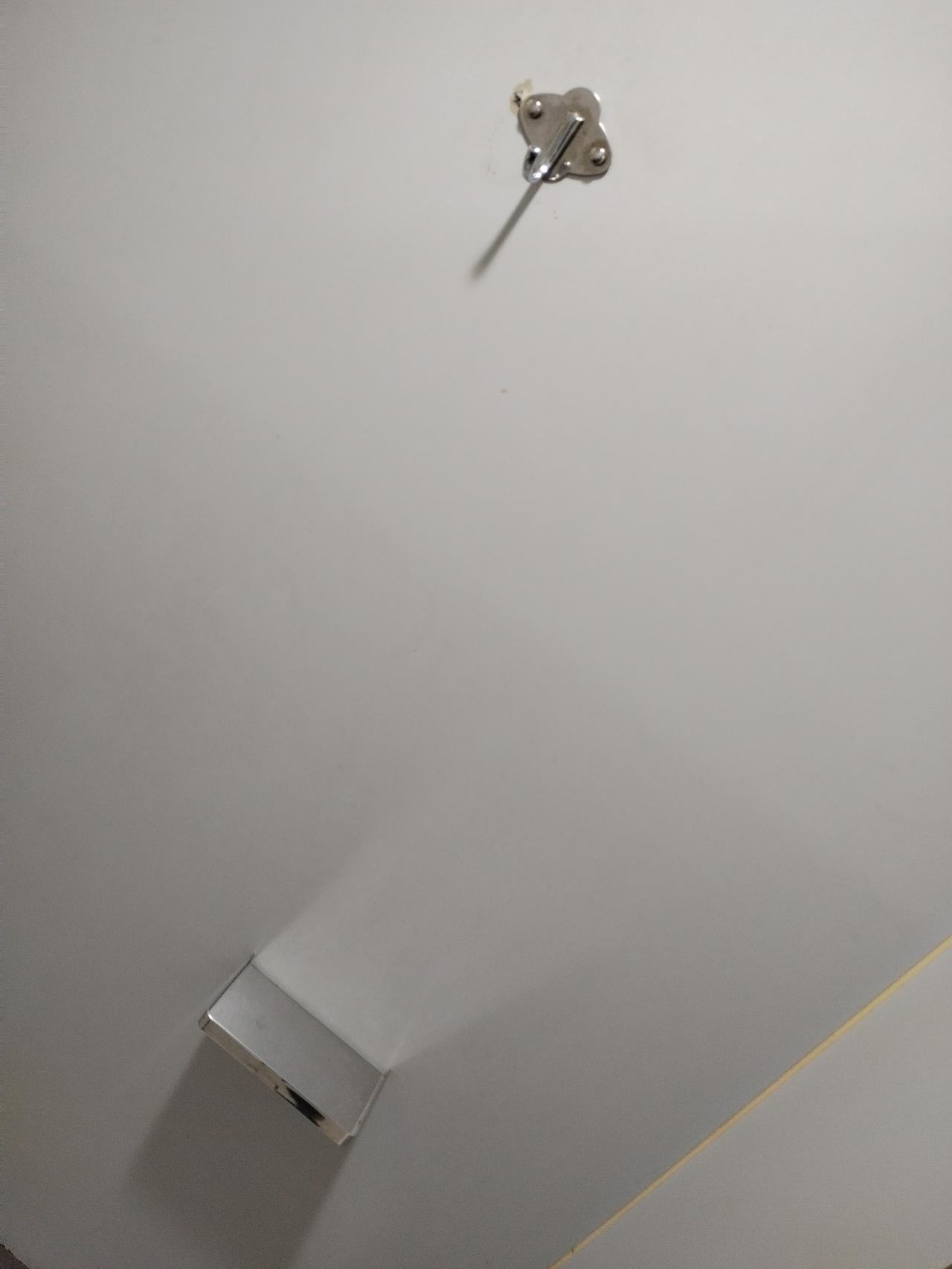 路过桂林
你看到了什么？我看到公共设施的完备，更看到城市文明的成长。也许只是公厕