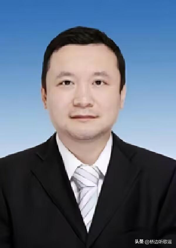 今天任羽中的消息一出来，一下子就传开了，纸终究包不住火。任羽中，四川资阳人，长期