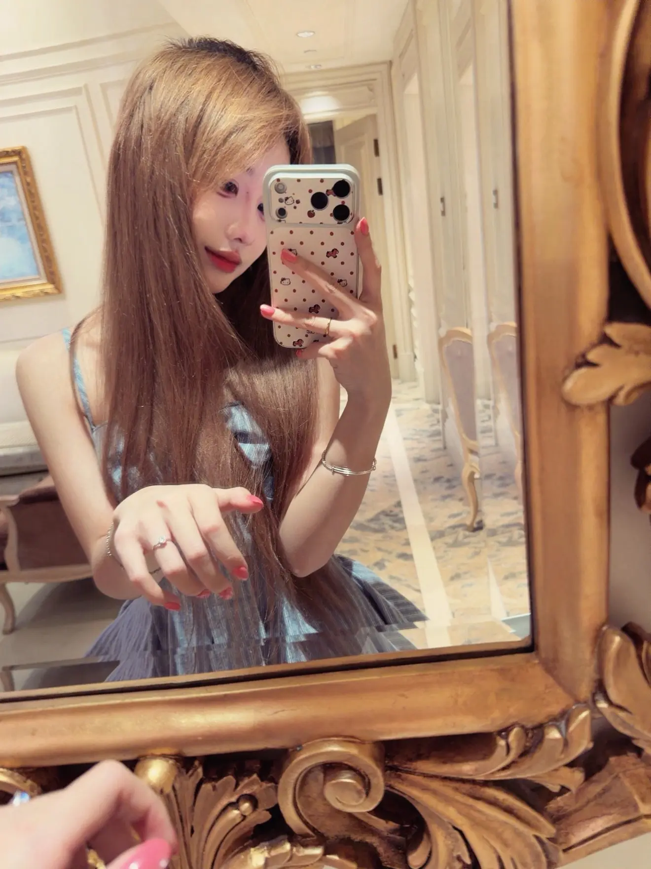 我的生活很苦 还好我遇到了全天下最好的你 我最爱你.