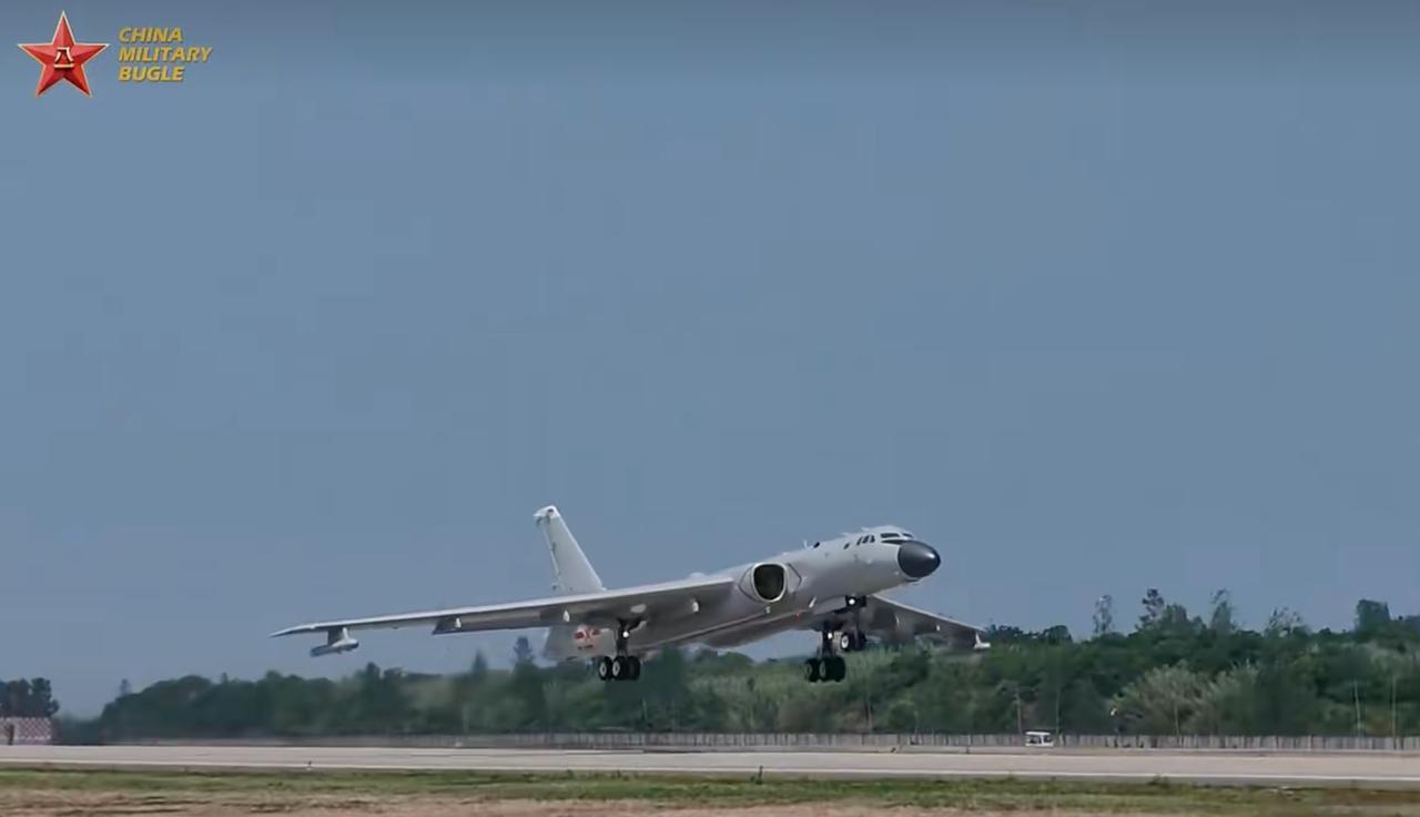 中俄战斗力量在日本海上空轰鸣。6 月 27 日中俄完成第 11 次联合空中战略巡