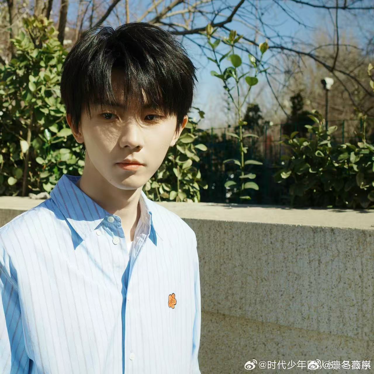 终于听到马嘉祺唱的月鳞绮纪OST 马嘉祺的声线真的太贴剧了，OST响起时把剧中酸