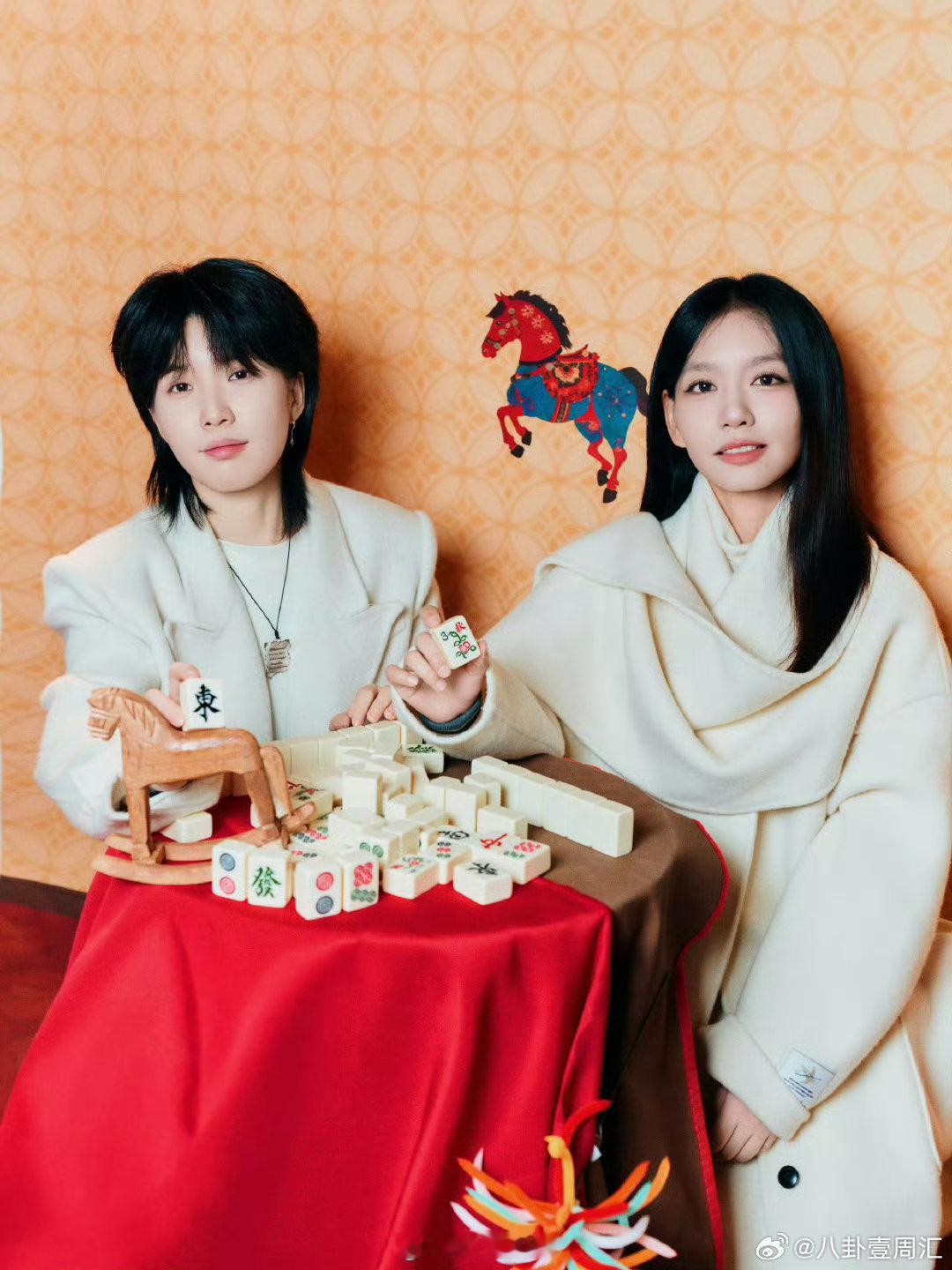  房东的猫专业春节带娃CMG童声歌会 房东的猫用歌声守护童真，这舞台太暖太好哭！