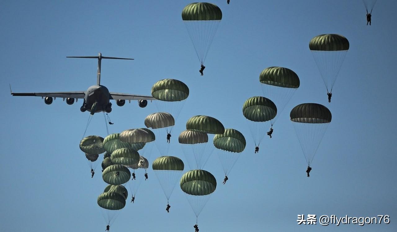 🇺🇸🇮🇷据半岛电视台援引一名美国官员的话报道，美国陆军第82空降师的部队