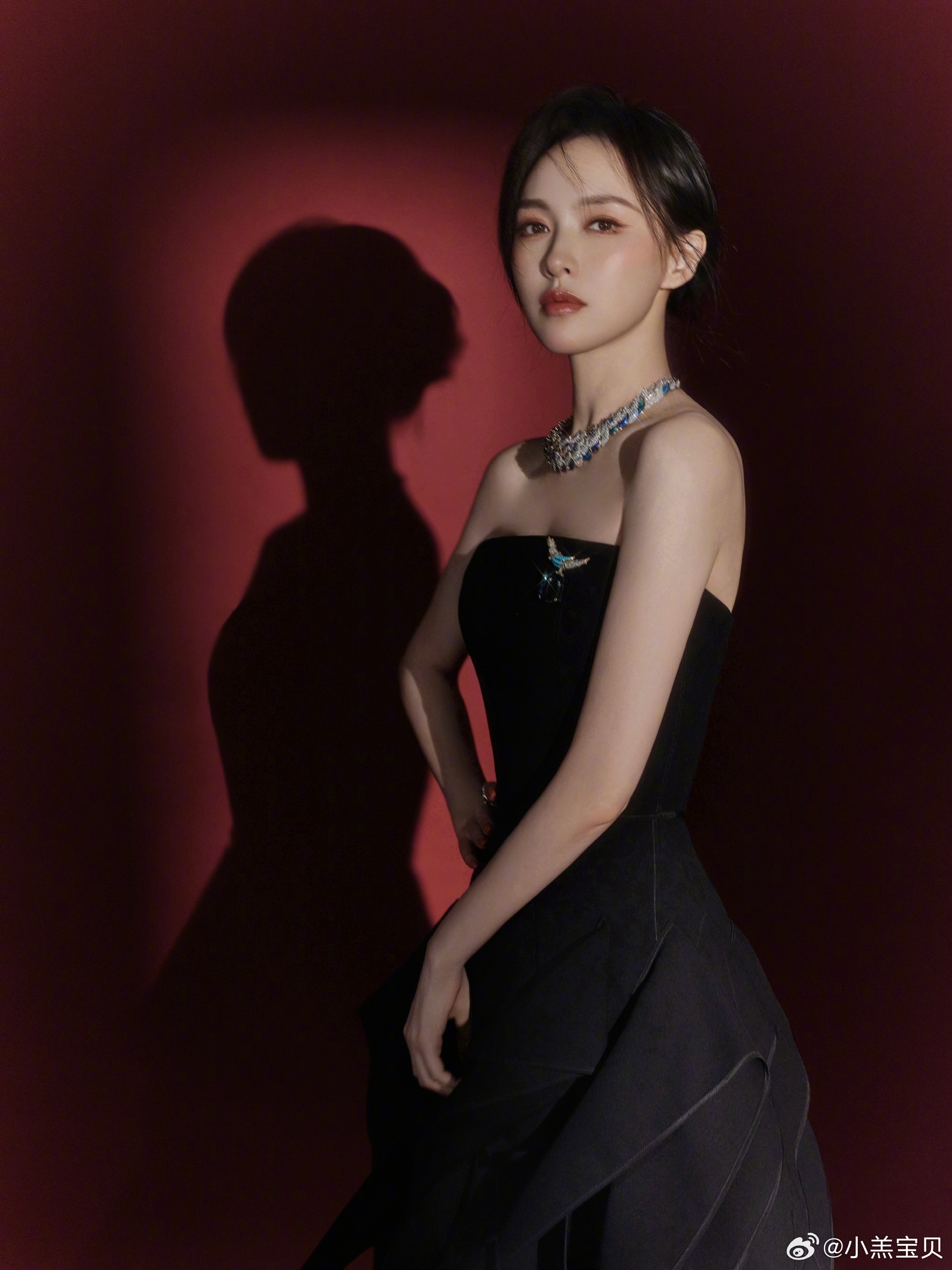 唐嫣 Tiffany蒂芙尼活动出图 糖糖这个造型美的好高级🖤 