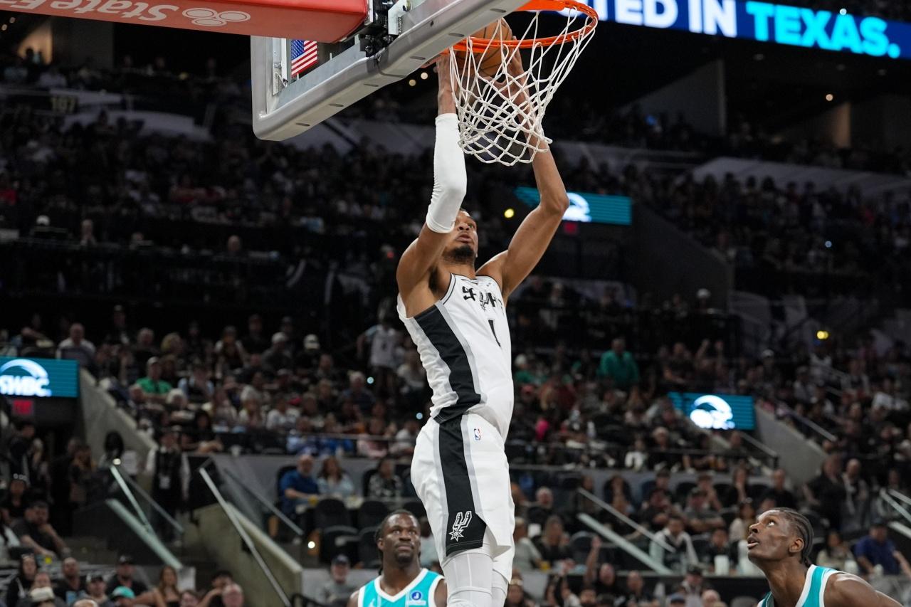 效率高，不碰瓷！文班亚马夺得MVP的概率正在飙升！

亚历山大带领雷霆排名联盟第