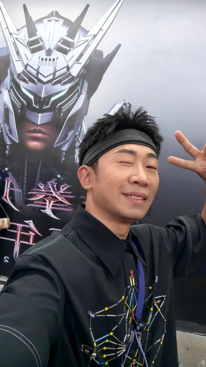 刘震云夸杨迪长得英俊杨迪让刘震云测mbti 杨迪你还是太全面了 