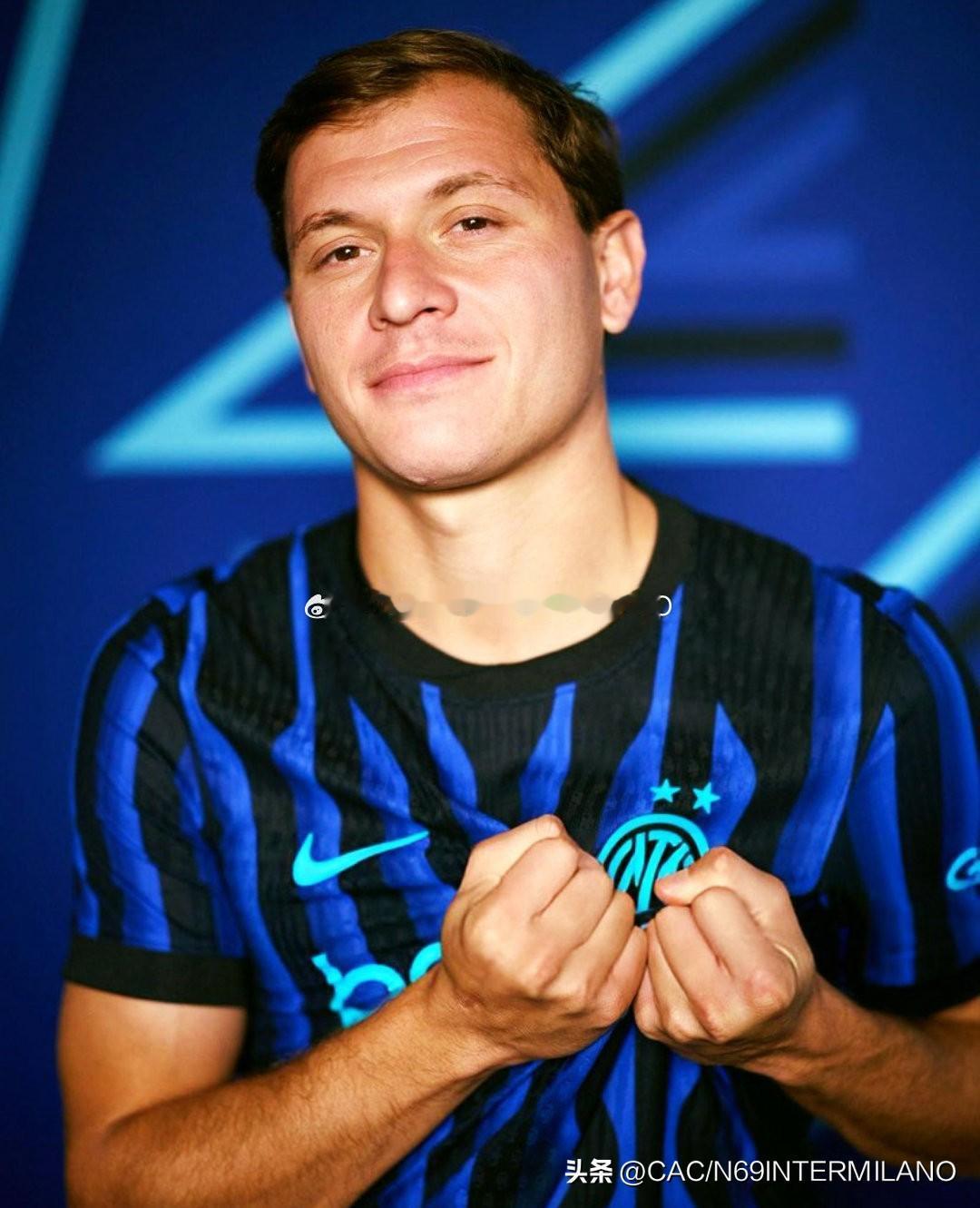 巴雷拉因肌肉疲劳未参加完今天的训练，
欧冠联赛客战多特蒙德他将不会被征召。

巴