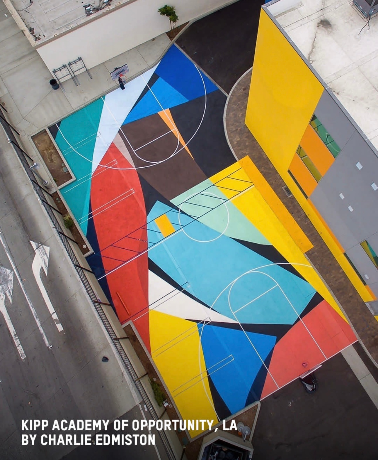 篮天下世界上的美丽球场 将篮球场与艺术设计结合，鼓励多代人加入运动~Images