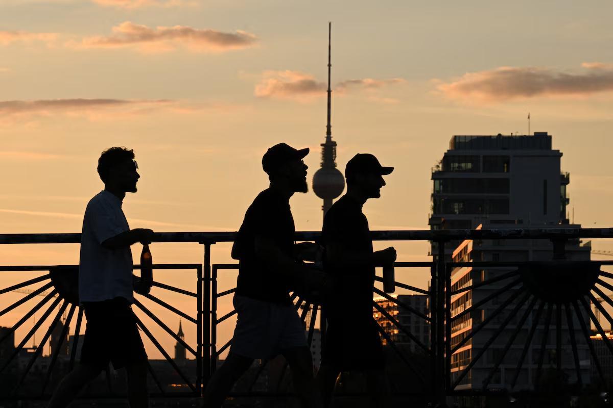 【特朗普政府称欧洲面临“文明消亡”的风险，引发强烈抗议】（路透社）——特朗普政府