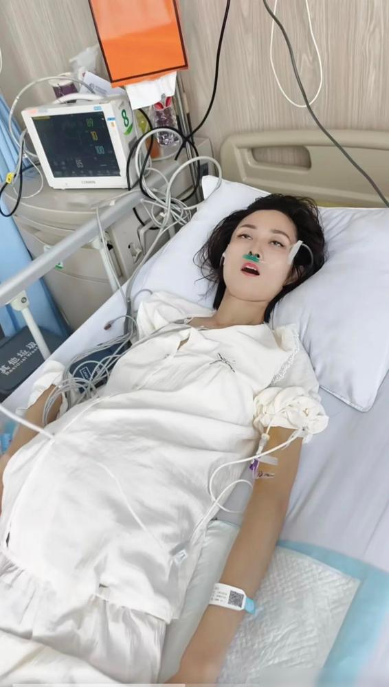 😭这世上最痛的事，是眼看着希望被病魔一寸寸碾碎！玲宝在与癌症抗争的日夜里，等来