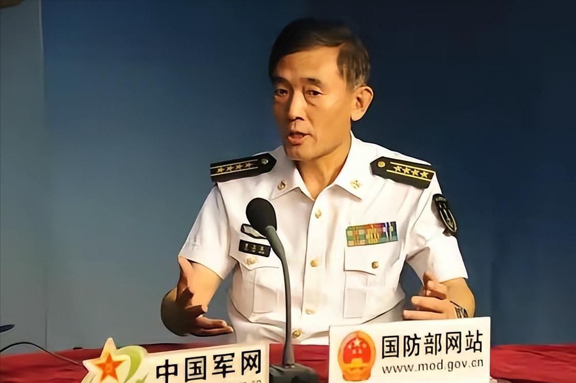 最近看到军事专家曹卫东说的一句话：我没有海外资产，不怕别人抓小辫子。
他为什么会