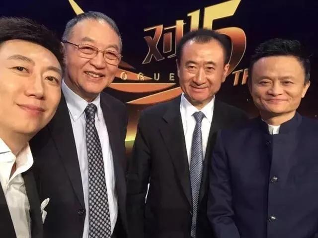 王健林又遇到危机了吗？

解除了对赌危机的王健林父子，前段时间刚以 1406 亿