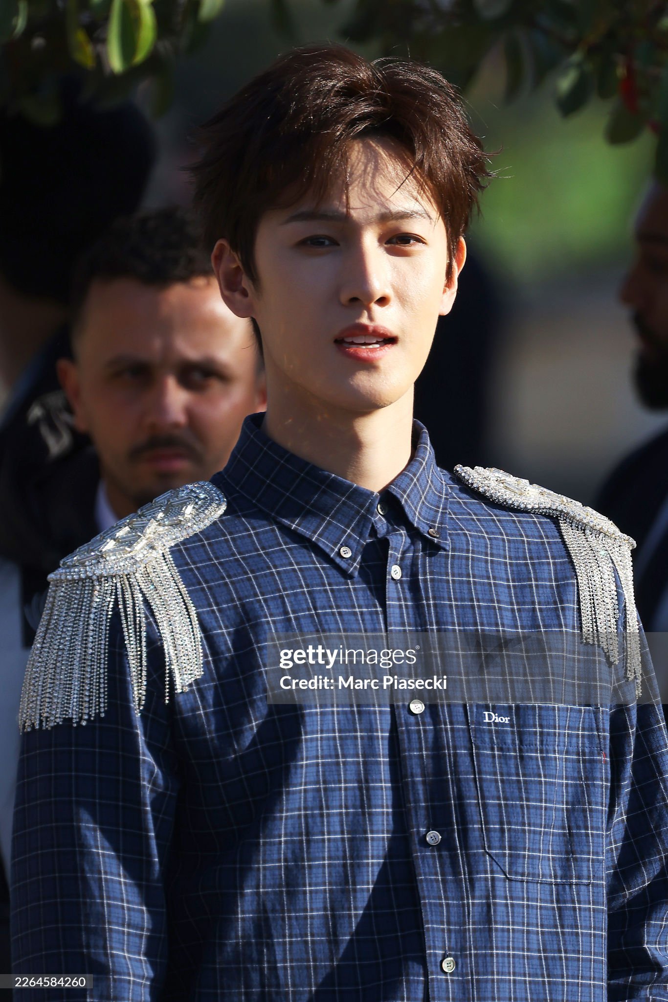 巴黎时装周李昀锐G社出图小林还是帅的 📷 