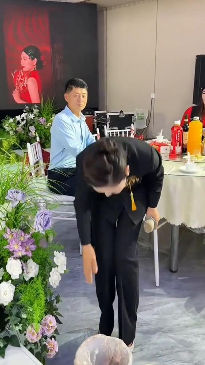 谁把我车开的？
