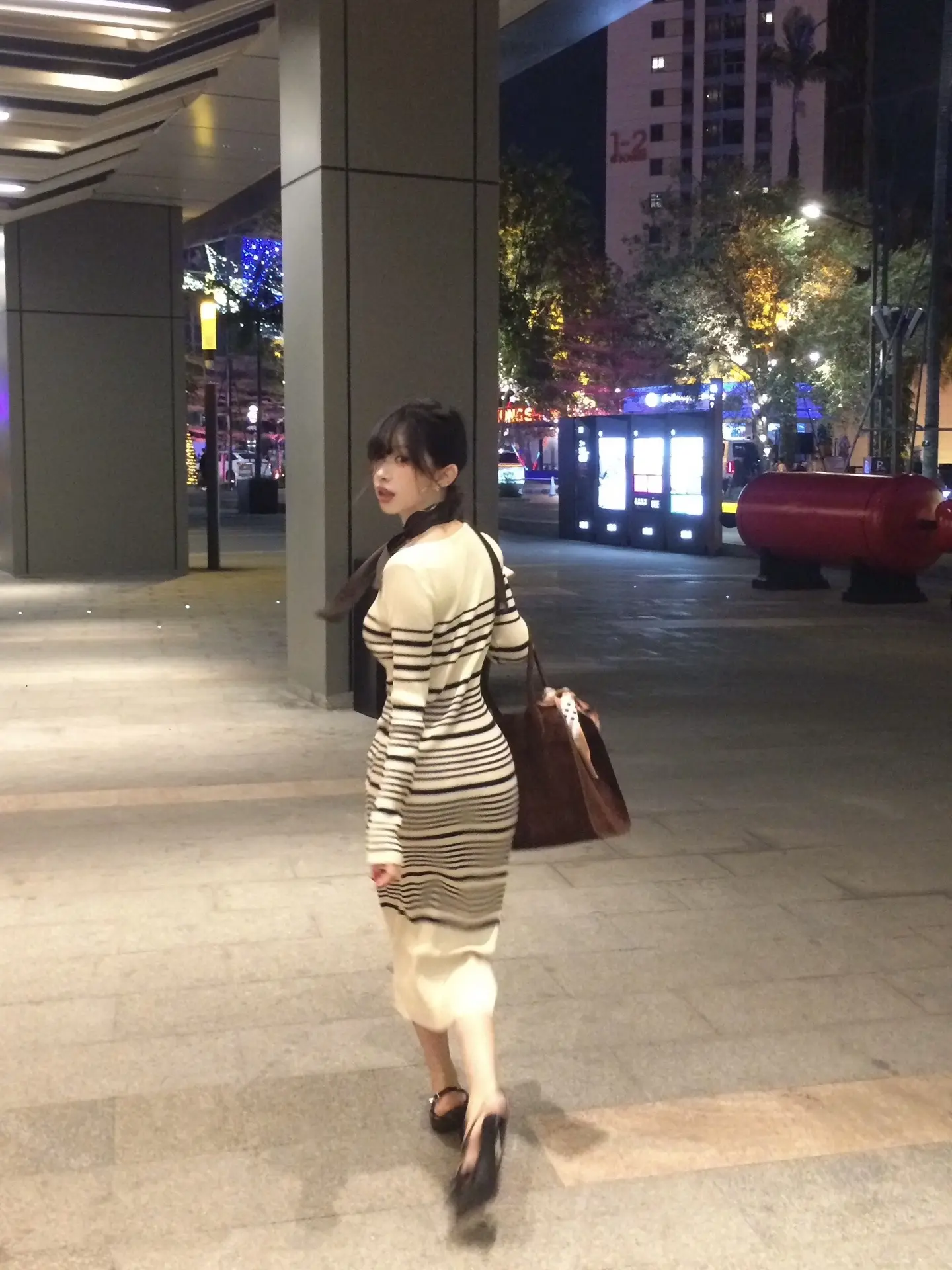 一生积德行善 被女人喜欢是我应得的。