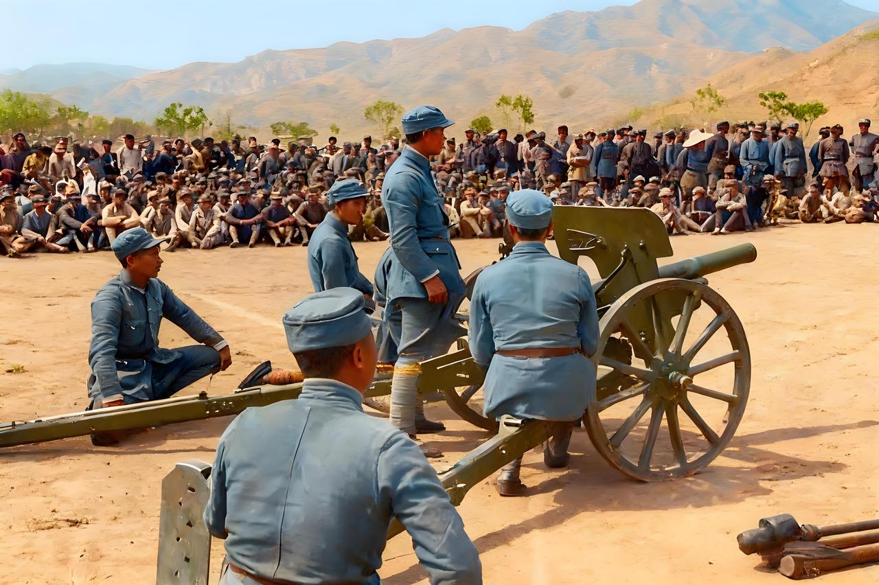 1943年，北岳区东线战斗祝捷会的现场，被连绵山野环抱的开阔场地里，缴获的日军大