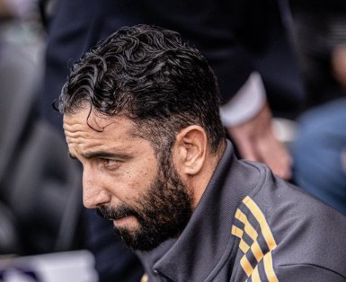 【太阳报：阿莫林与威尔科克斯争吵后想辞职，经纪人让他改主意】根据《太阳报》的最新