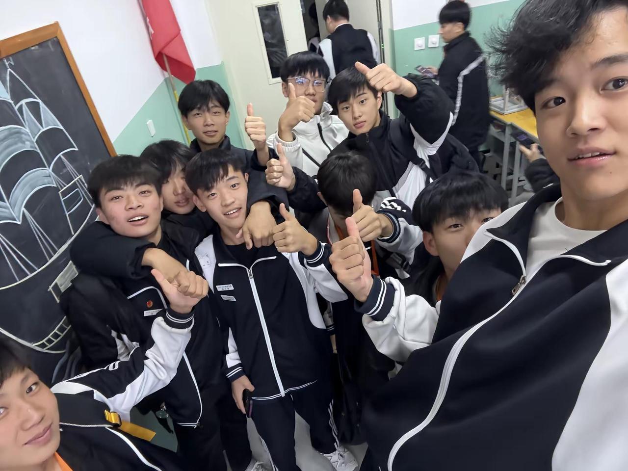 同学 我们没有下学期了曾经志在四方少年羡慕南飞的雁 校园青春