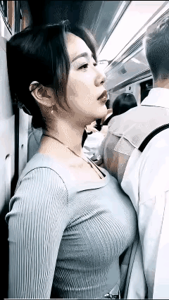 明天上班不开车了，我也来挤地铁，凑凑热闹，看运气如何？