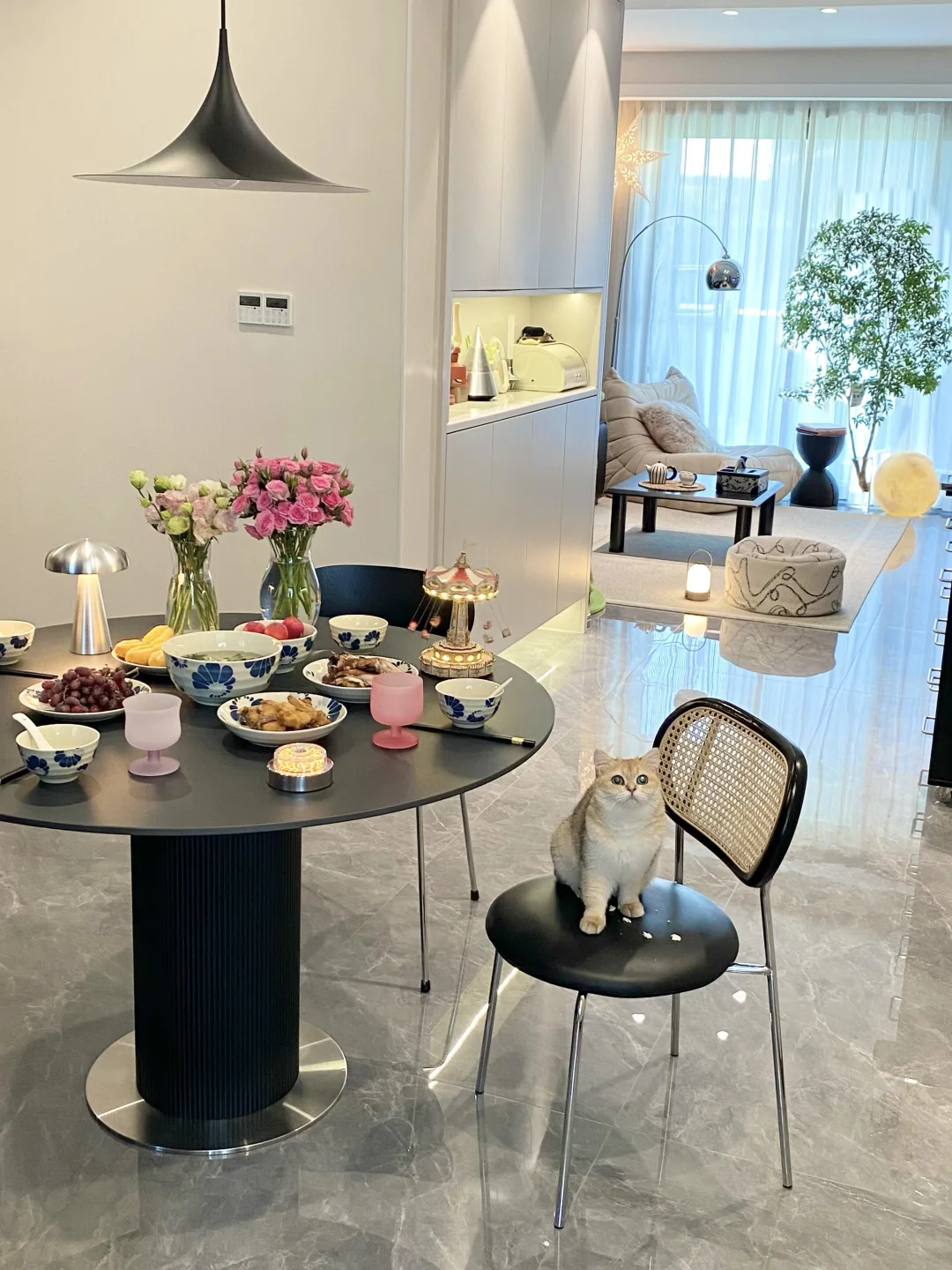 有了家以后，才觉得真正的幸福不过如此吧……