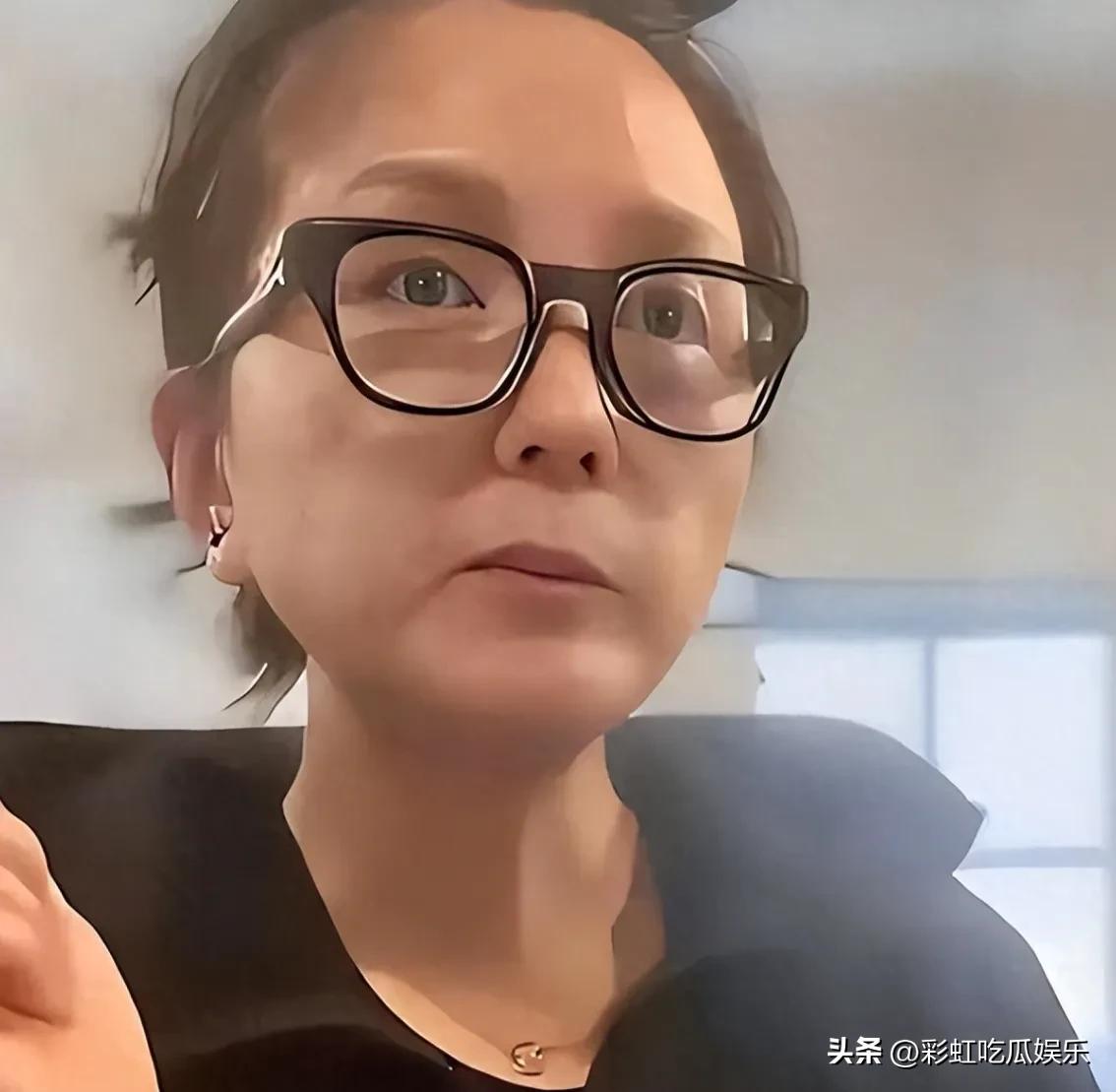 何洁不是哭穷，是真穷？何洁每个月开销六位数，几个月没有通告，已经快要揭不开锅了？