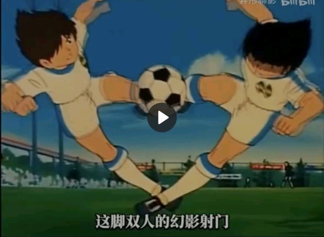 迪丽热巴张小斐手拉手热聊张小斐一番票房破10亿功夫女足开分9.4 还真是，这是大
