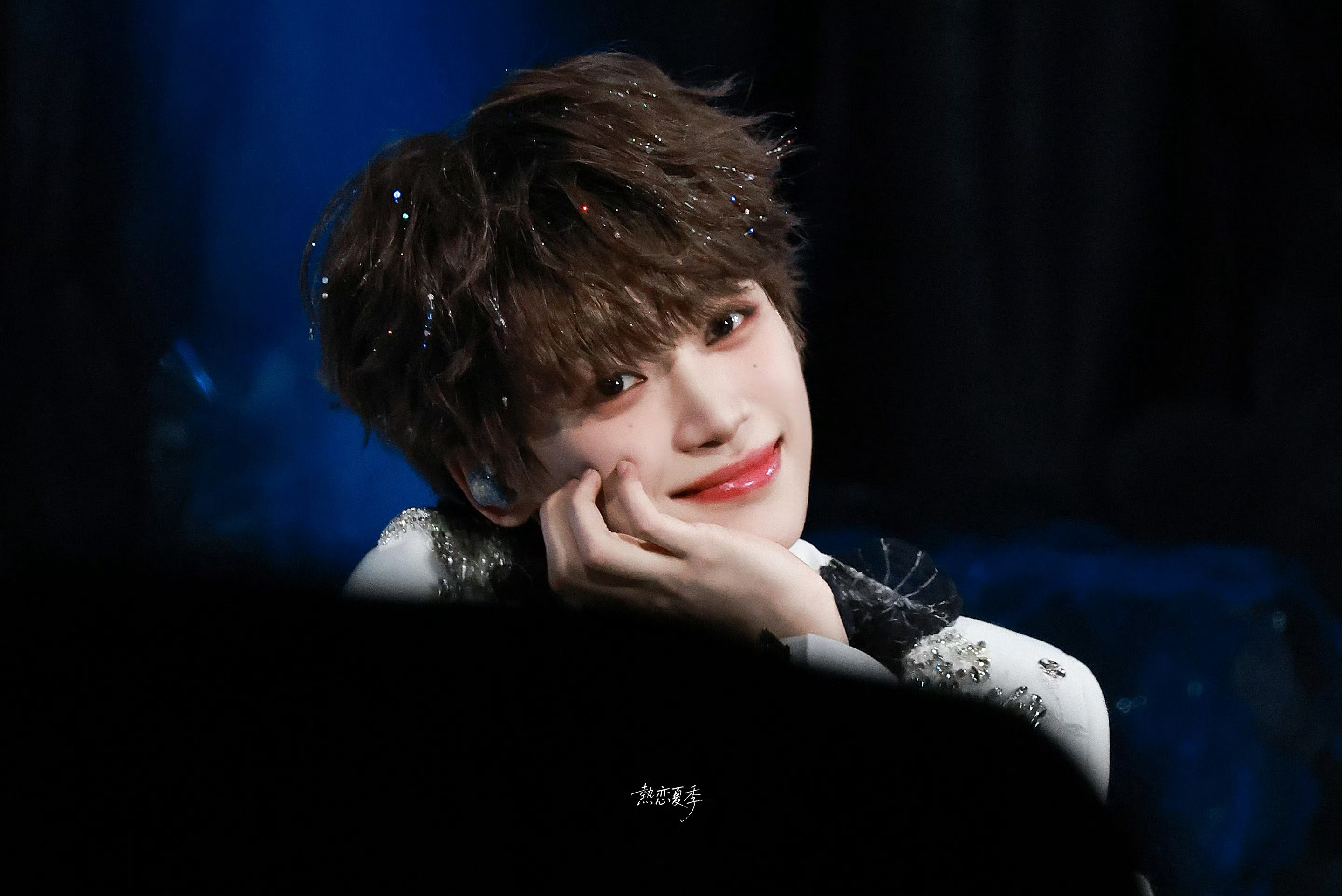 想听郑朋唱小冤家