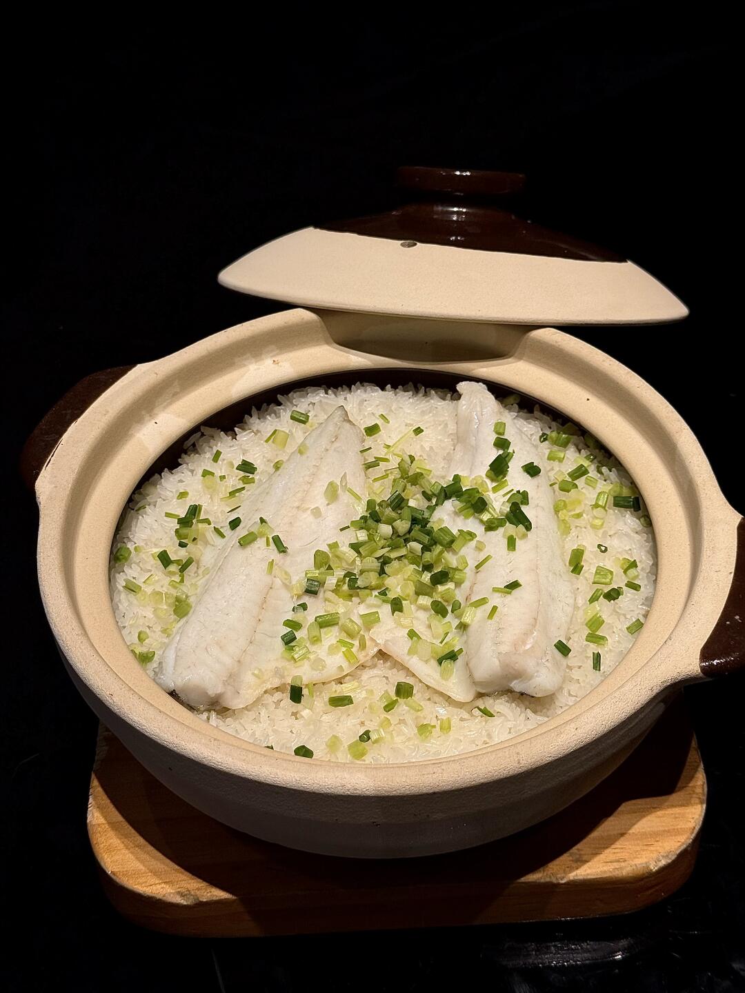 在武汉吃到了《一饭封神》谢霆锋同款！