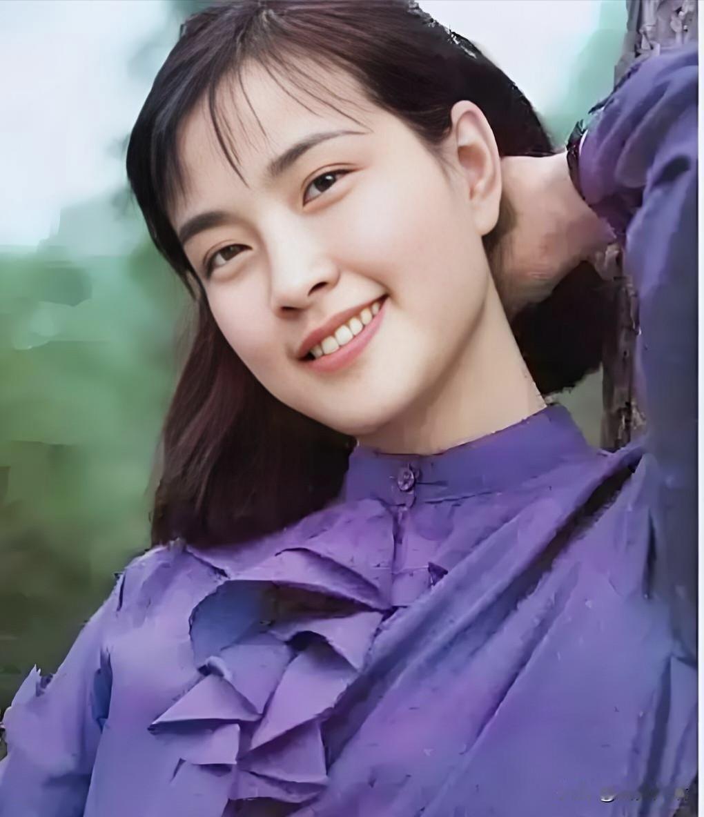 今天谈谈女明星刘晓庆 我小时候，小男孩住衡阳乡下，家庭成份贫农，父亲是乡干部，母