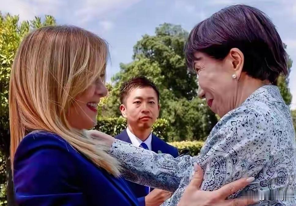同为女人，差别不小！G7峰会，两位女性领导人，意大利总理梅洛尼、日本首相高市早苗