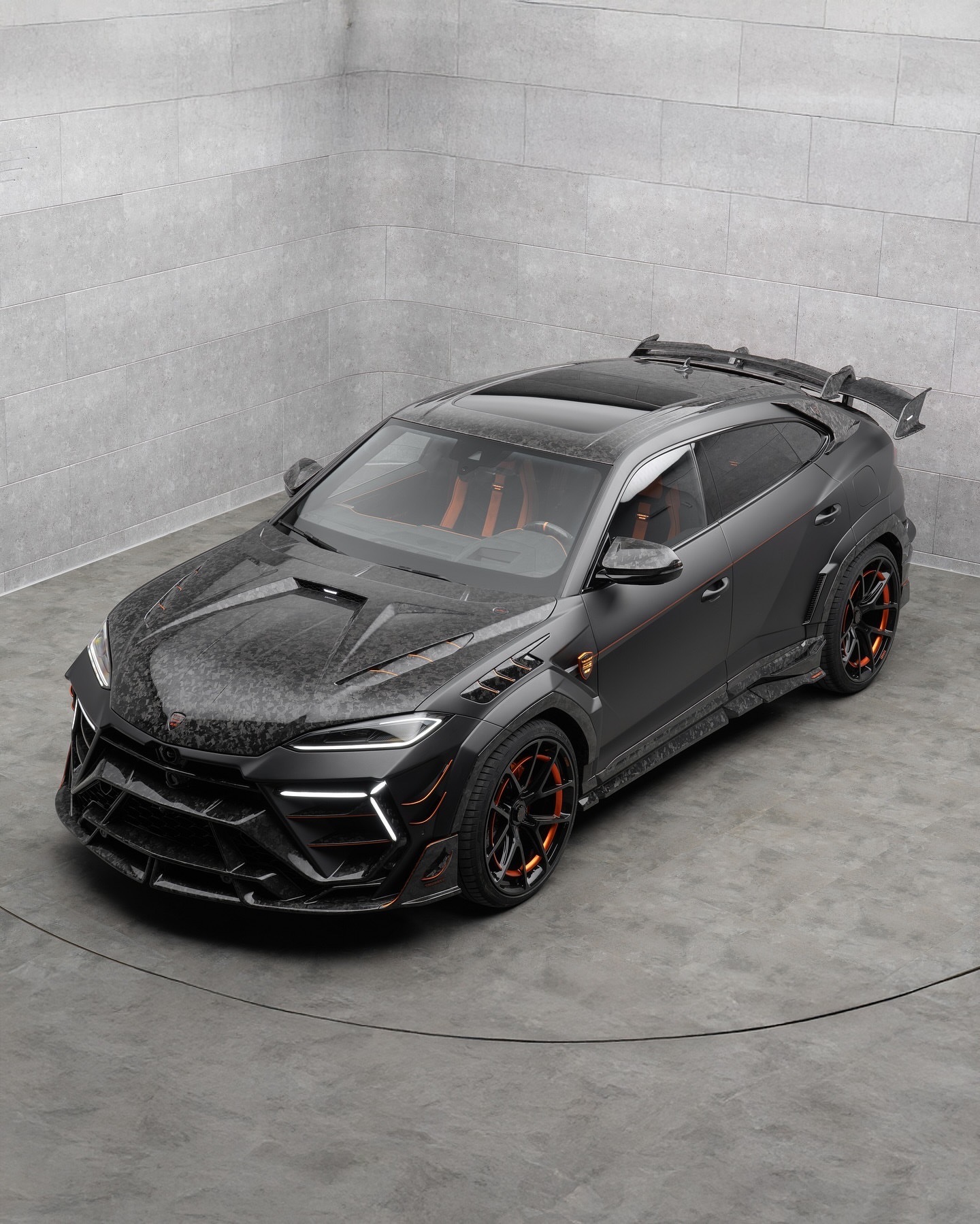 随着MANSORY Venatus SE在2025年摩纳哥游艇展的世界首秀，MA