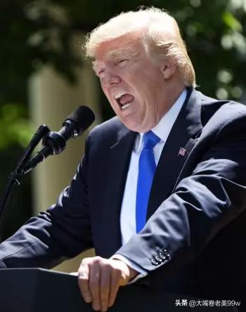 特朗普这回可有得吹了，自上台以来，所向披靡，所到之处无不跪舔、跪拜，战无不胜，攻