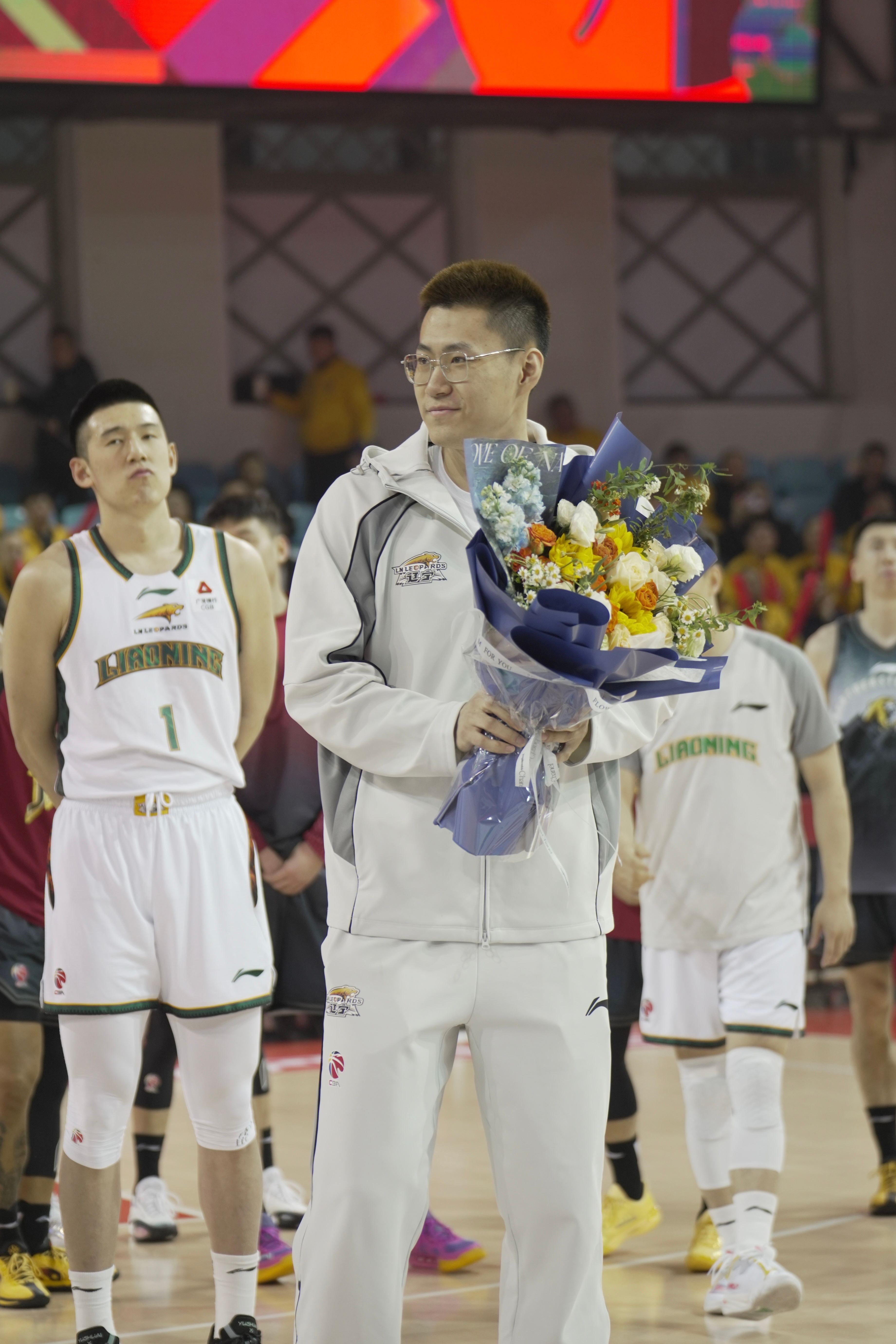 吉林俱乐部赛前为姜宇星、吴昌泽举行欢迎仪式，大姜感动落泪吉林男篮vs辽宁男篮