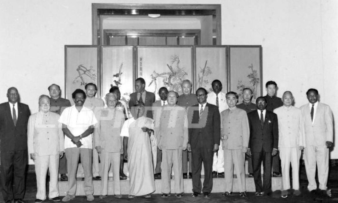 1964年6月，坦噶尼喀和桑给巴尔联合共和国（即后来的坦桑尼亚）第二副总统拉希迪