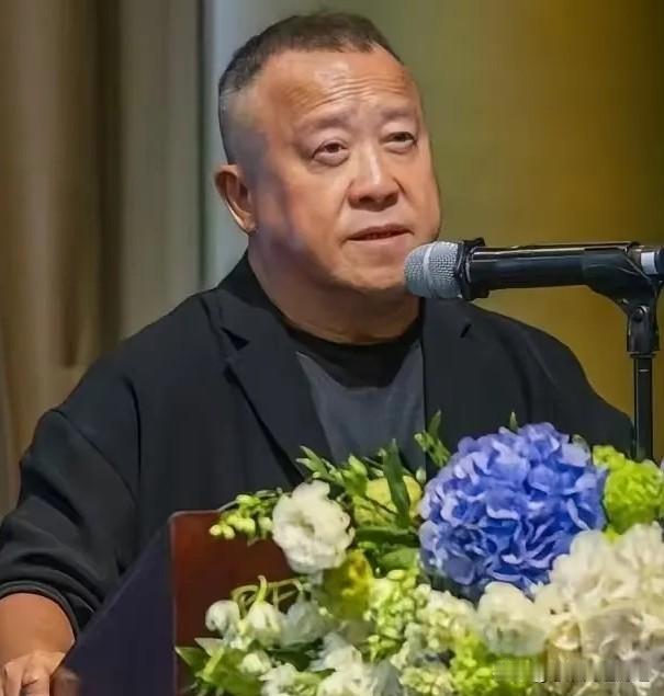 施南生追思会有一个细节：曾志伟说了一句话，全场点头。“很多人提起施南生，但从未听
