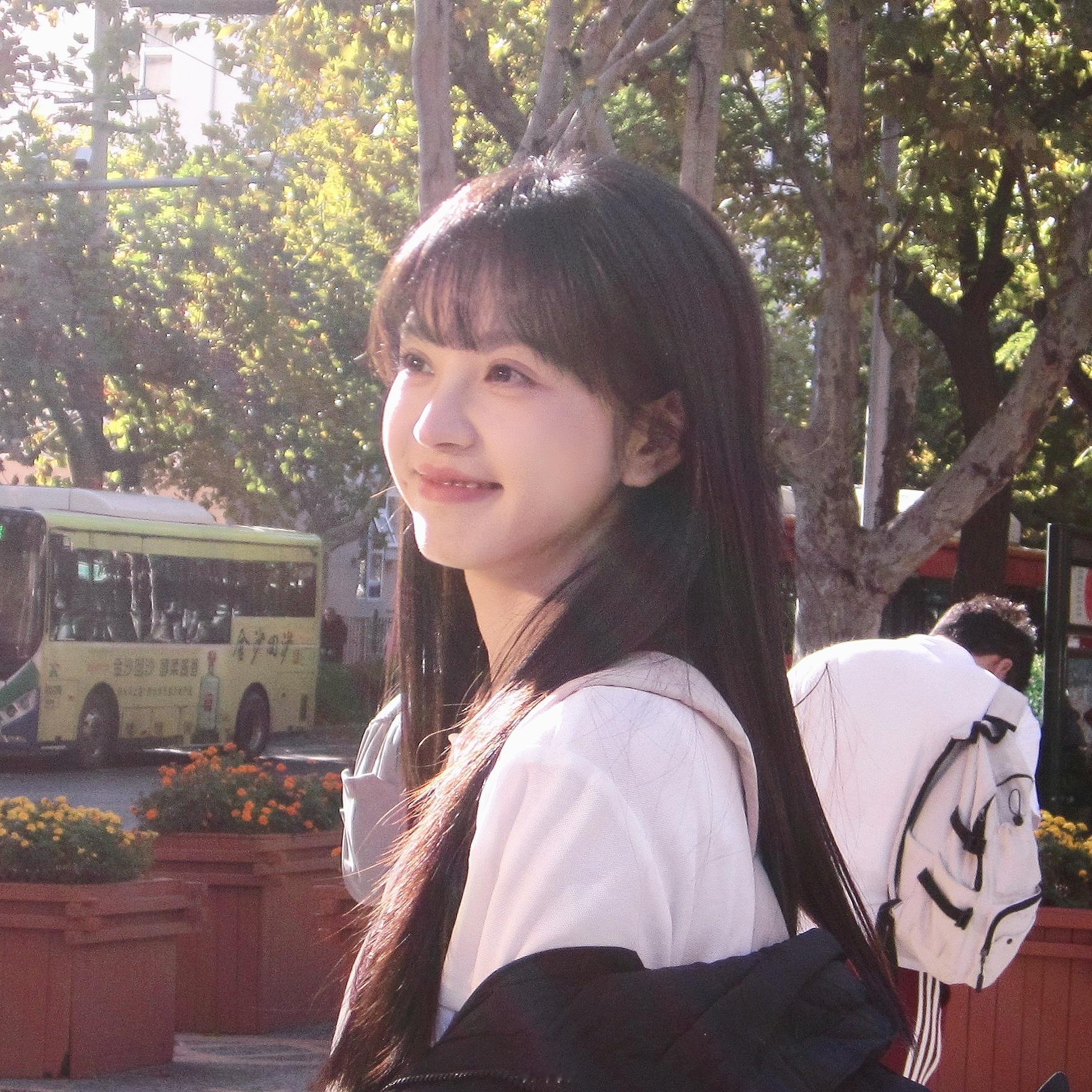 林知夏头像*3镜头邂逅阳光 折射幸福🌷田曦薇天才女友 🌳田曦薇林知夏  专栏