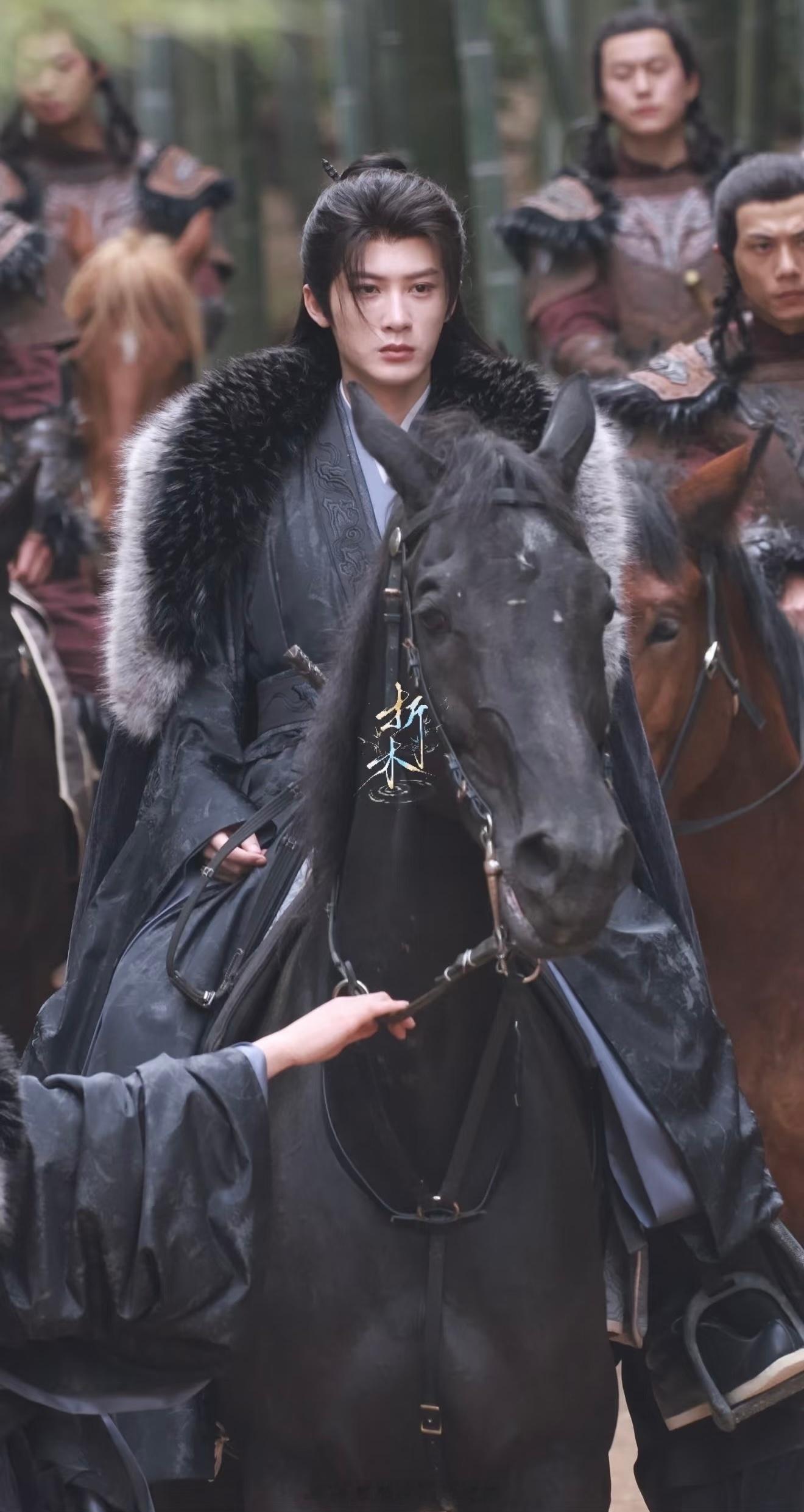 檀健次何不同舟渡路透，今日竹林骑马的谢却山 