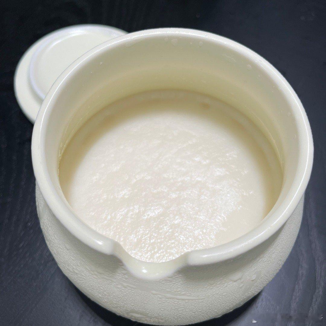 夸我！已经掌握炸出雪白冰淇淋猪油的诀窍[笑而不语]！炒青菜香香的、蒸鸡蛋上放一丢