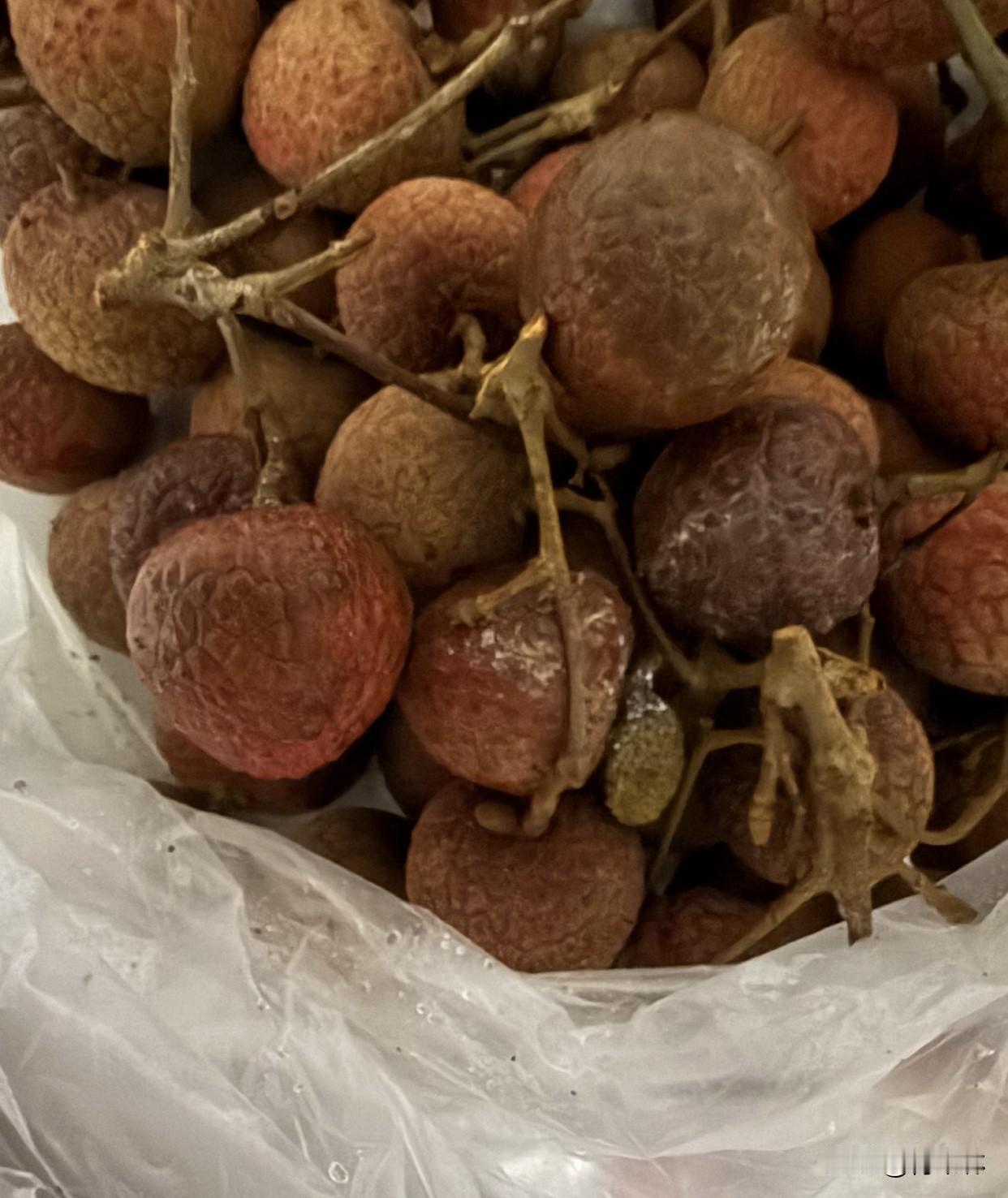 生活中都说便宜没好货，其实不能一概而论。很多溢价高的商品，贵在品牌包装、广告营销