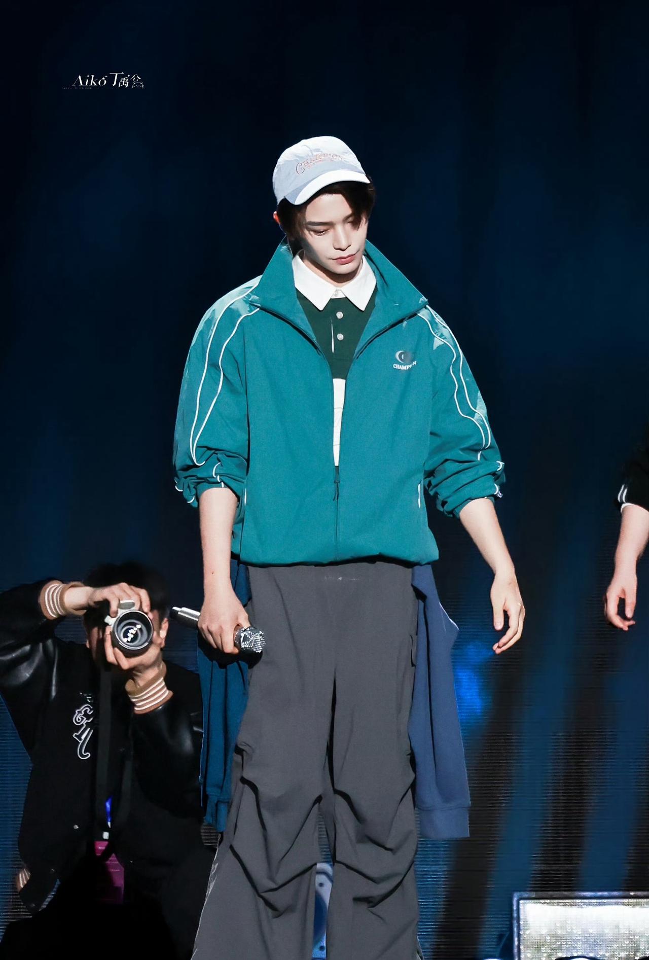 街角相遇，一场刺激的换命邀约🥂两位少年的人生博弈就此展开🃏这场游戏的背后，谁