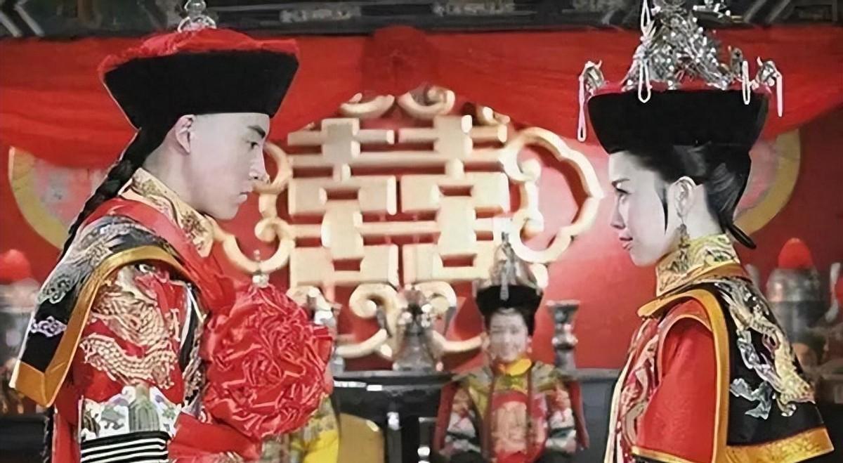 清朝驸马新婚前夜为何要宫女陪伴左右？这种制度起源竟与明朝某位公主息息相关
166