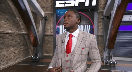 奥拉迪波出现在《今日NBA》以分析师的身份对NBA各队进行分析评价

虽然奥拉迪