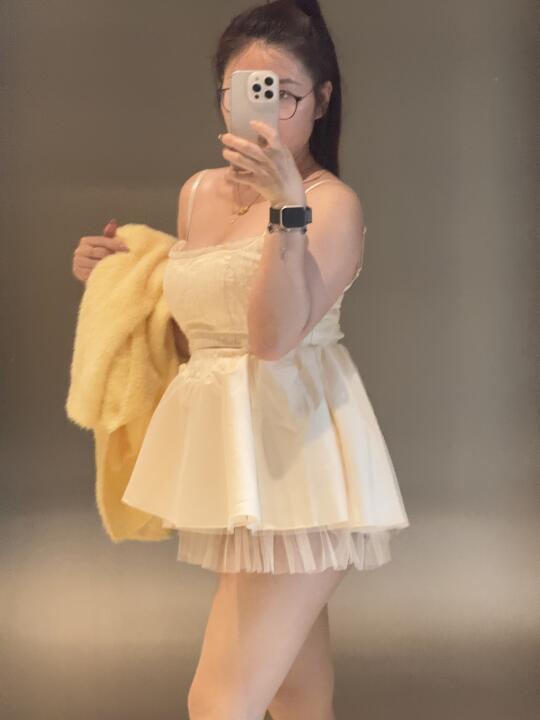 穿了件超可爱的仙女裙🎀